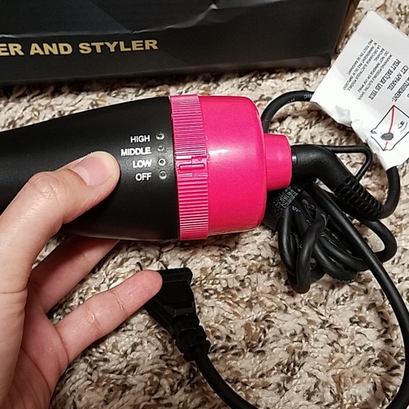 GlowStyler Dryer/Volumizer Blowout Brush - Picture 3 of 6